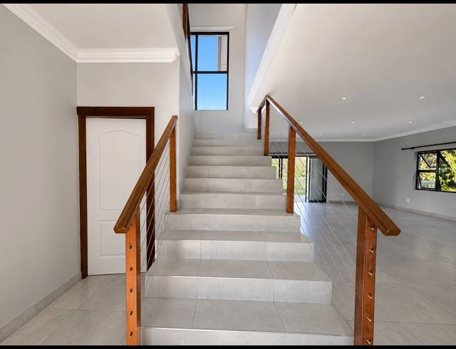 3 BEDROOM FREEHOLD TO LET IN SALT ROCK